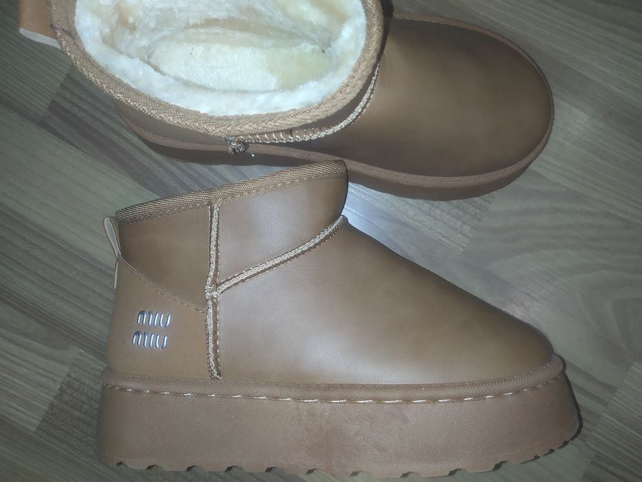 Уггі MIU MIU зимові