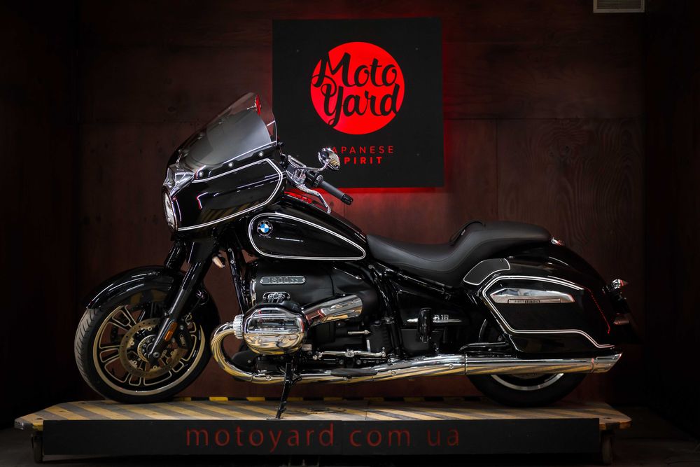 BMW R18 із Японії