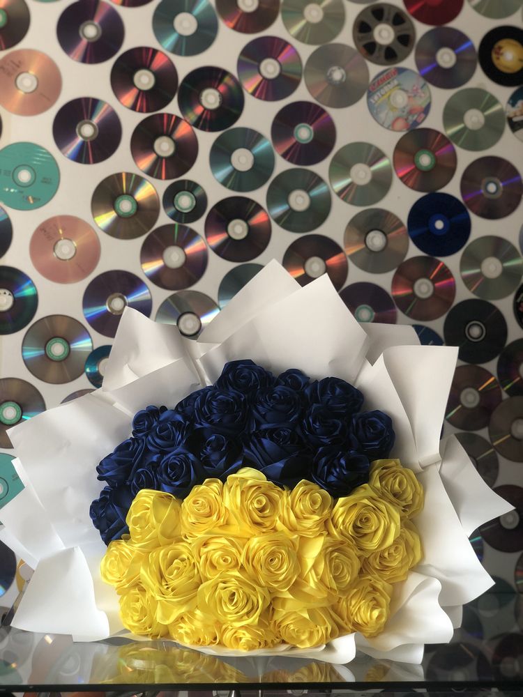 Букет з атласної стрічки
