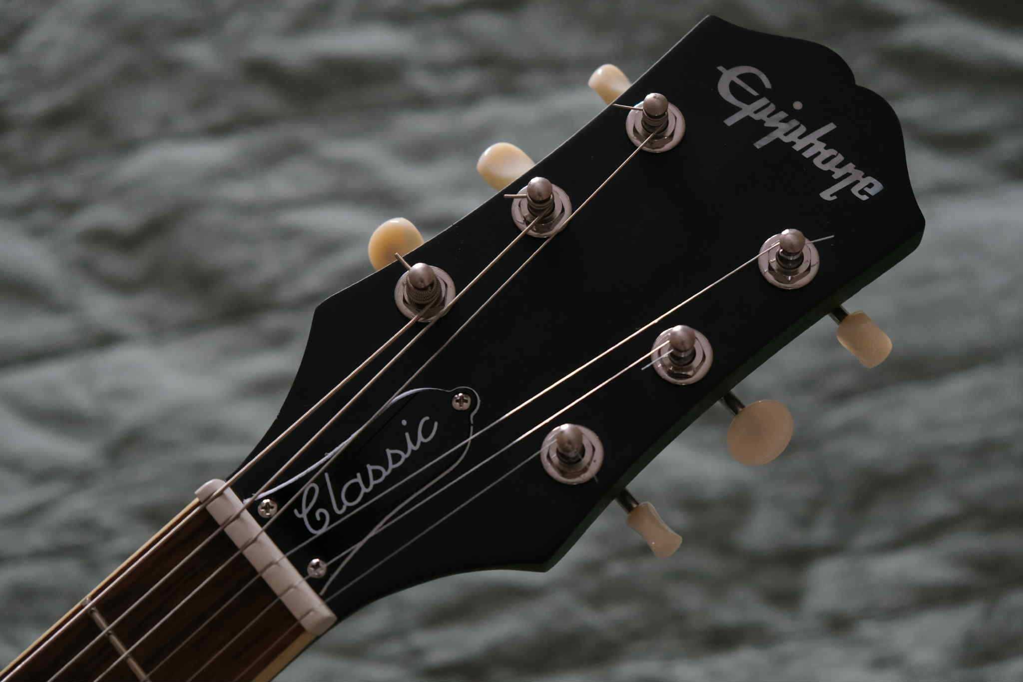 Epiphone SG Classic Worn P-90