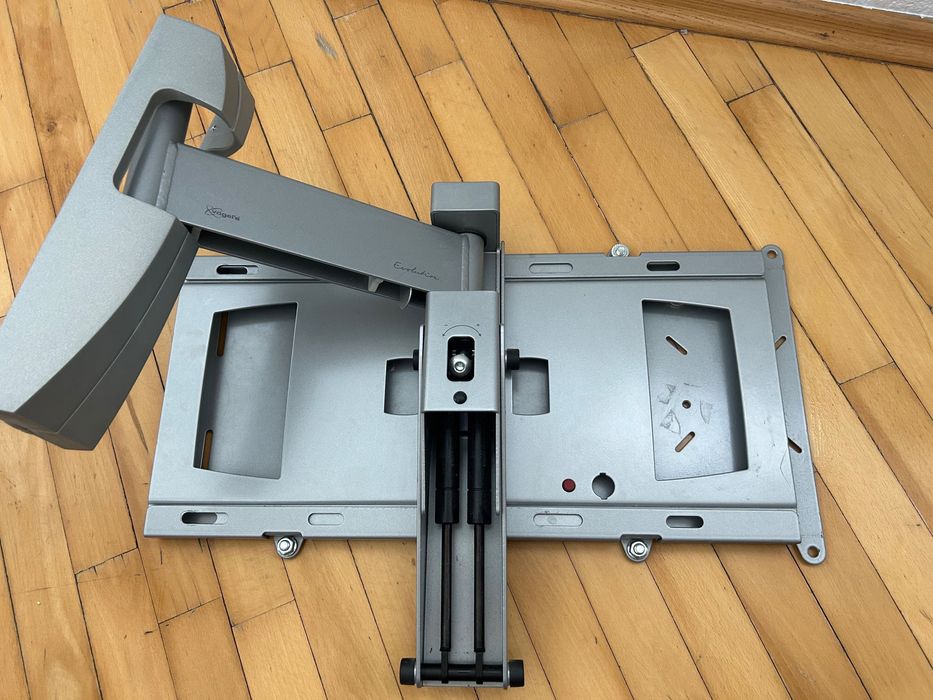 Кронштейн для кріплення телевізора на стіну Vogel's