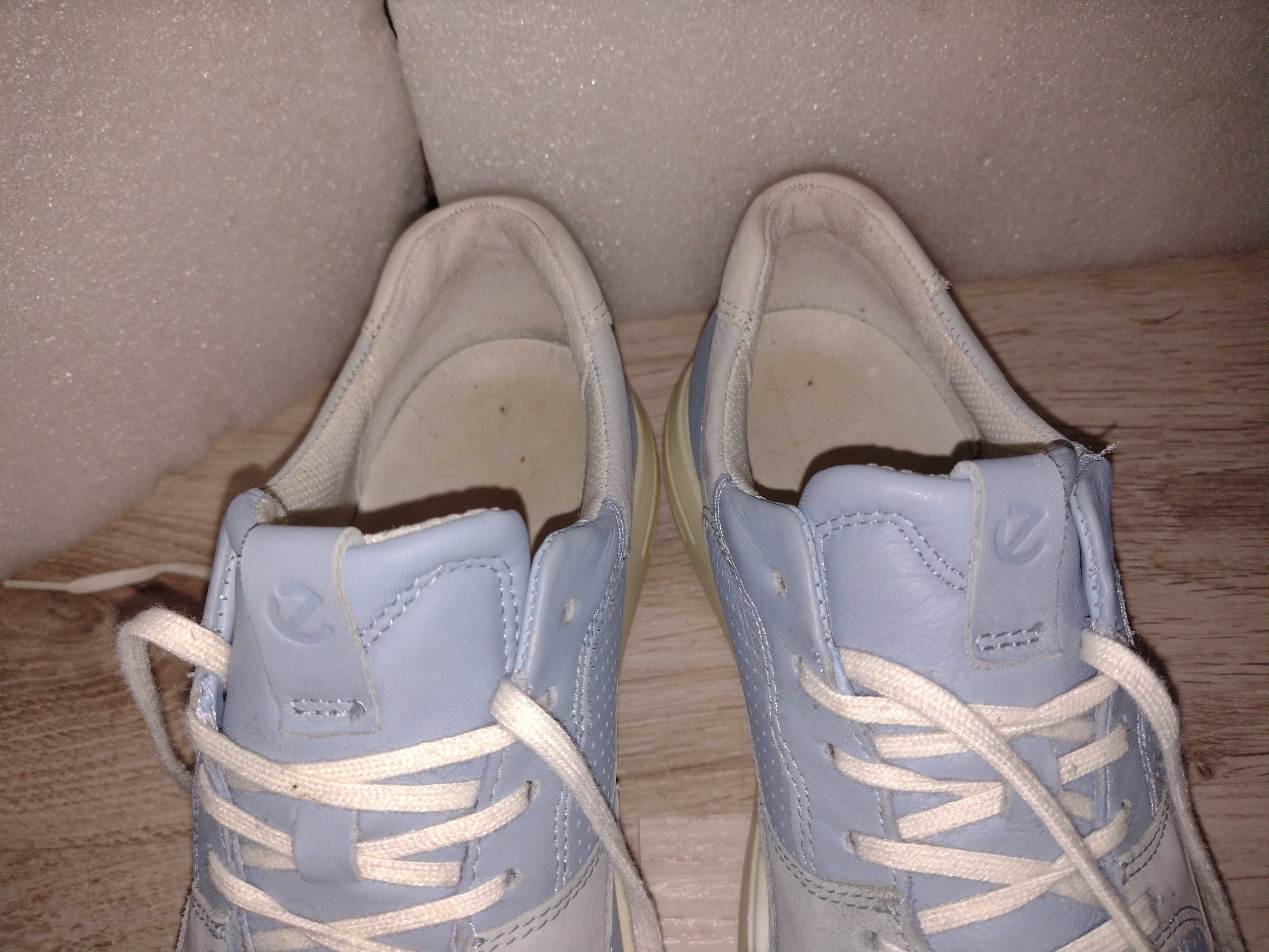 Buty Ecco damskie 40(26,3) Soft 7 Runner