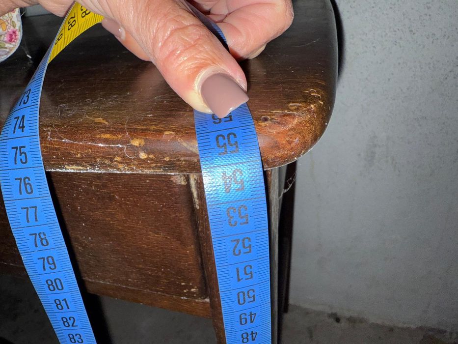 Mesinha de apoio de madeira maciça