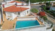 Villa de 4 quartos com vistas mar e campo perto de Loulé.