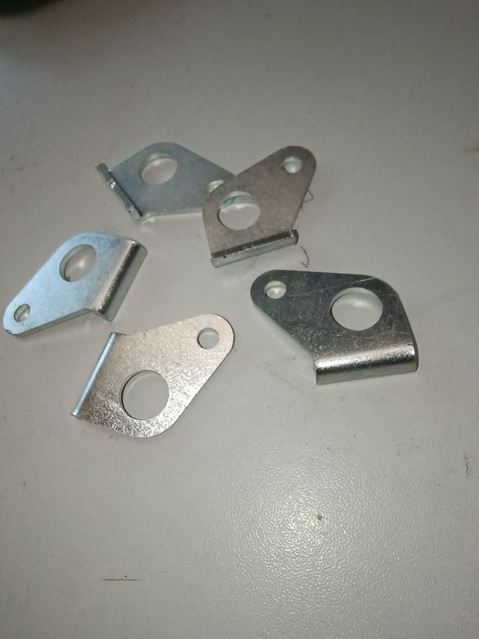 Komar sztywniak uchwyt mocowanie zaczep sprężyny stopki centralnej