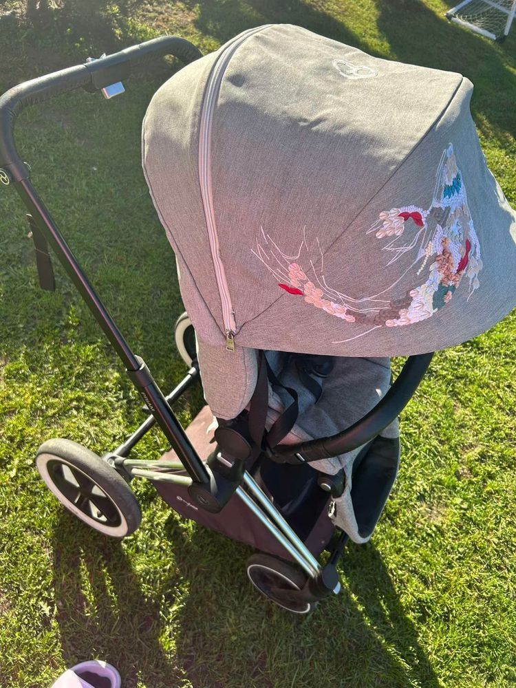 Sprzedam wózek 2w1 Cybex Priam.