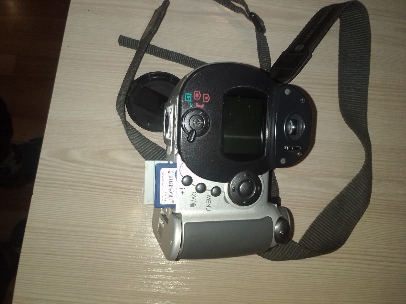 Фотоапарат Konika Minolta Dimage Z3