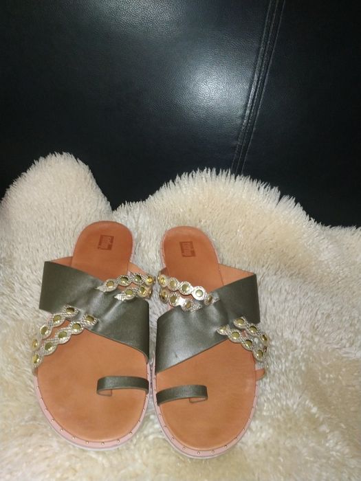 Fitflop шкіряні шльопанці 42 р по устілці 27.5 см ширина 10 см