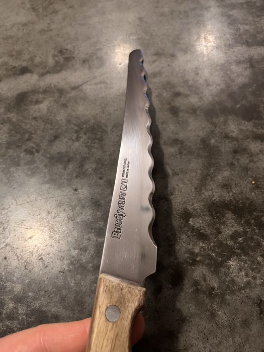 Japoński Nóż Do Pieczywa KAI