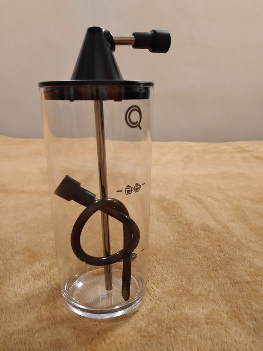 Pojemnik na mleko i rurka ssąca do Milkqool evolution