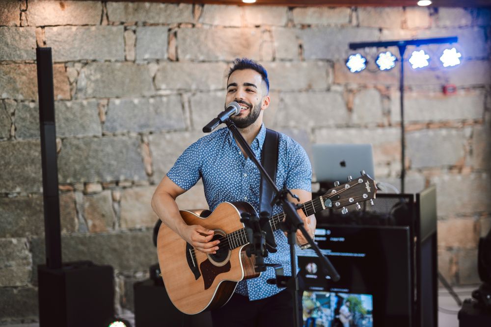 Musica ao vivo e DJ casamentos/eventos