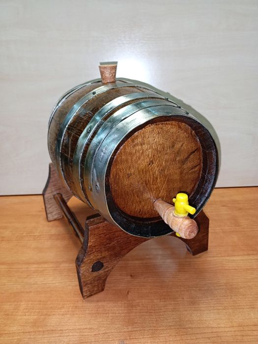 Pipo / barril antigo em madeira de carvalho com suporte.med:32/25cm