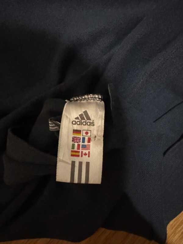 Polo Adidas Preto Vintage Anos 2000 – Tamanho M | Excelente Estado
