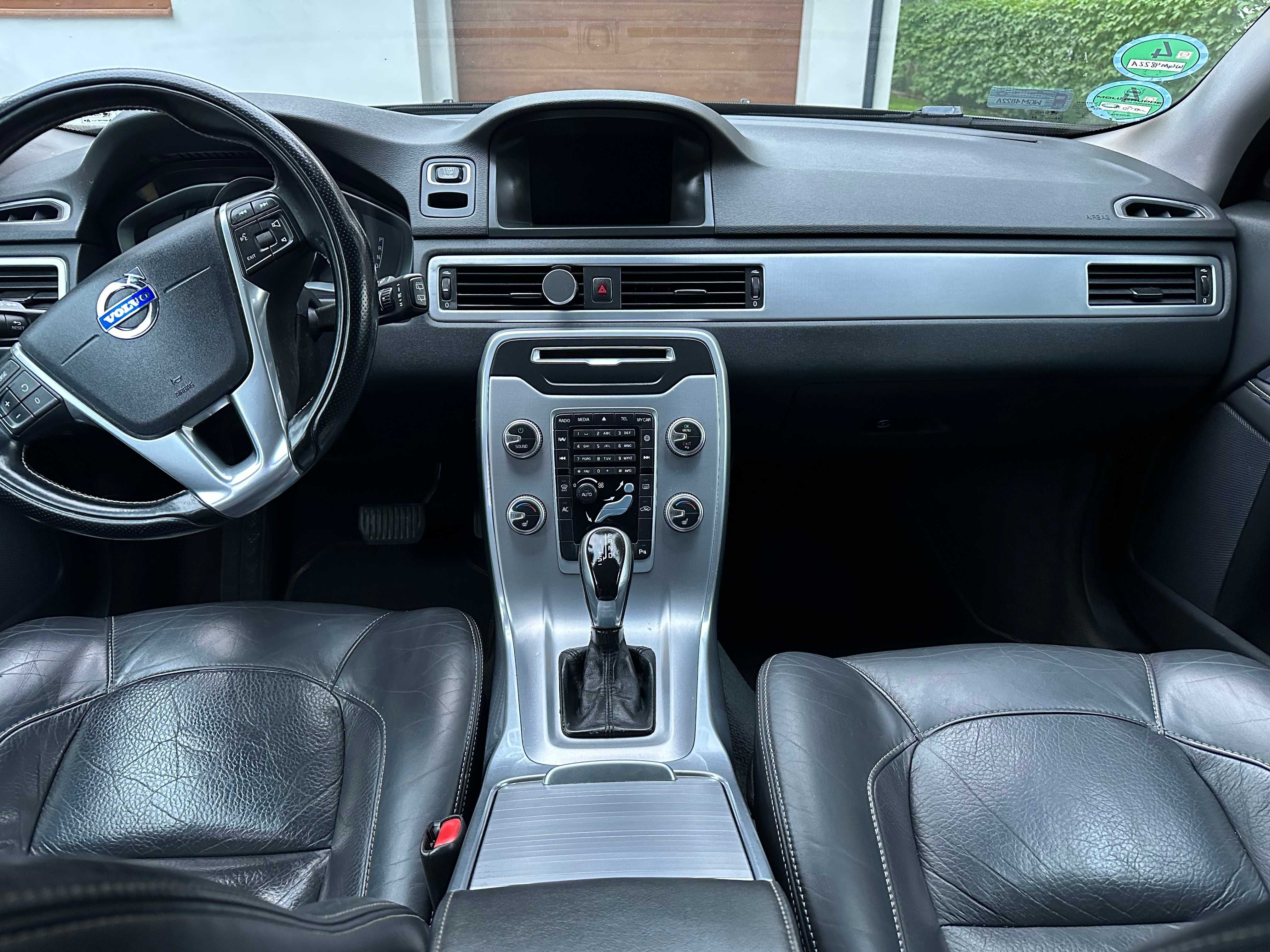 Volvo V70 D3 2014r. Black edition