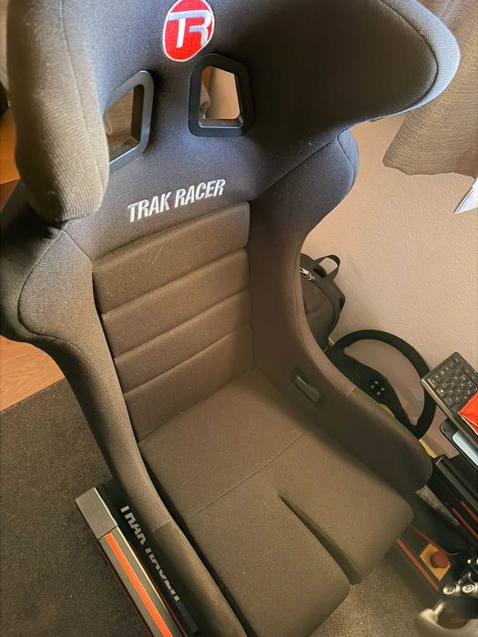 Setup de Sim Racing (Cockpit + Baquet + Volantes + Pedais + Shifter)