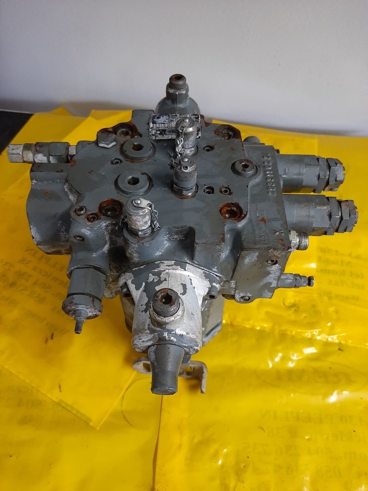 Hydromotor obrotu koparka Liebherr R 914 C silnik obrotu