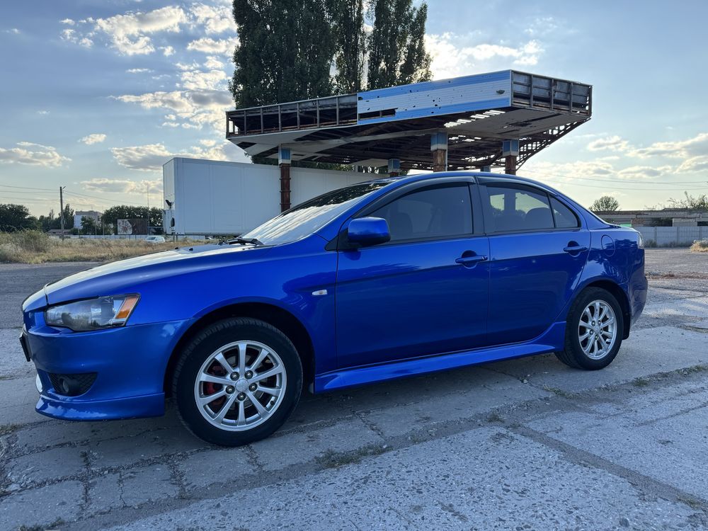 Продам Mitsubishi Lancer X