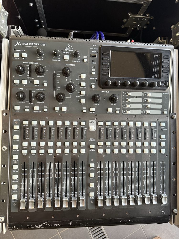 Behringer x32 producer