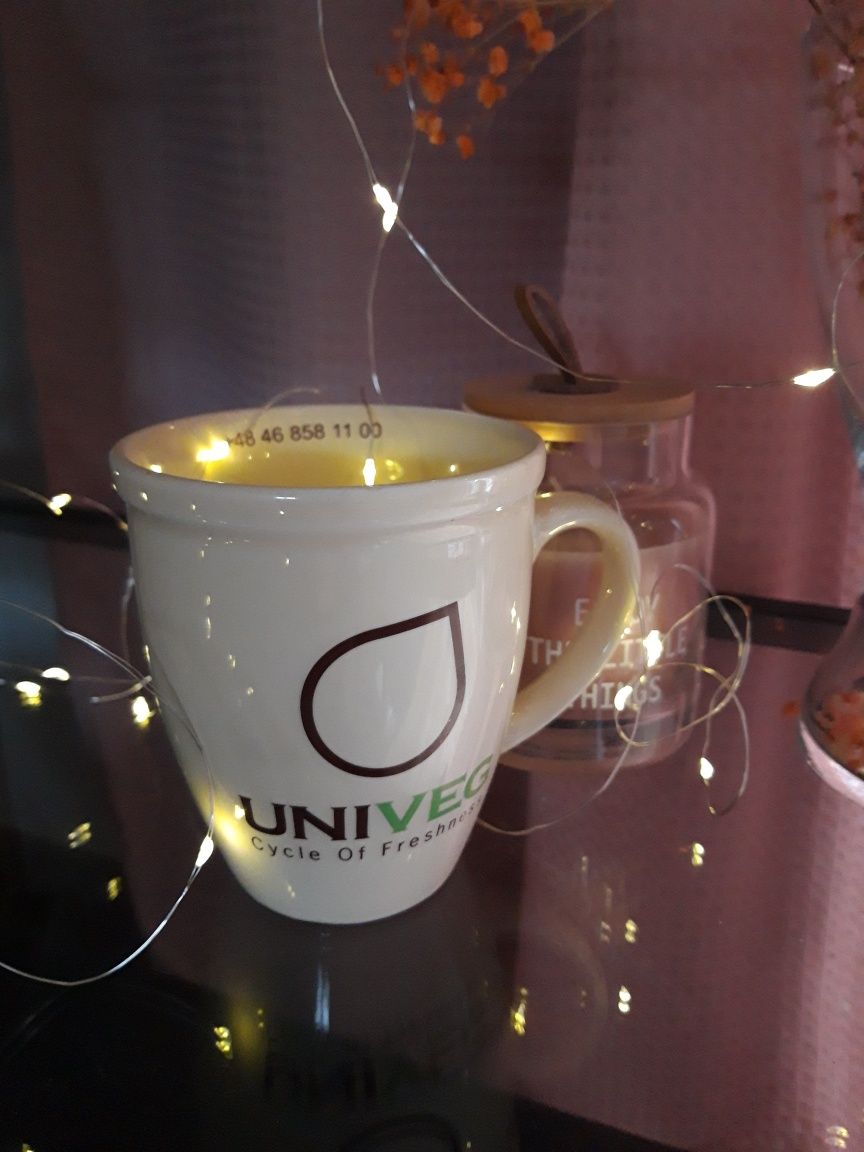 Kubek z logo Univeg