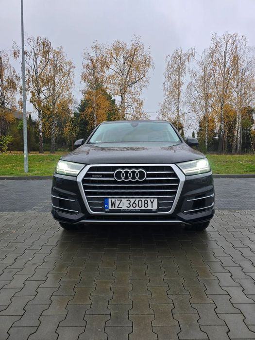 Audi Q7 AUDI Q7 45 TDI Quattro Tiptronic - 7 miejsc
