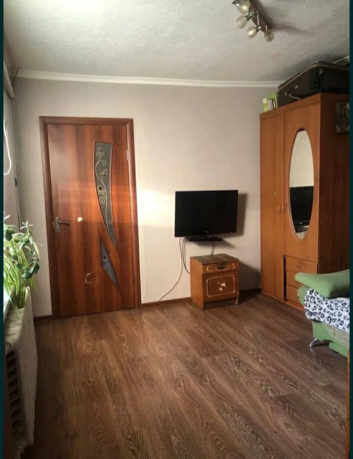 Продам ч/б в ЦЕНТРІ
