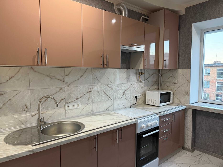 Сдам квартиру 2 х кімнатну біля Делікату водоканал* Громова