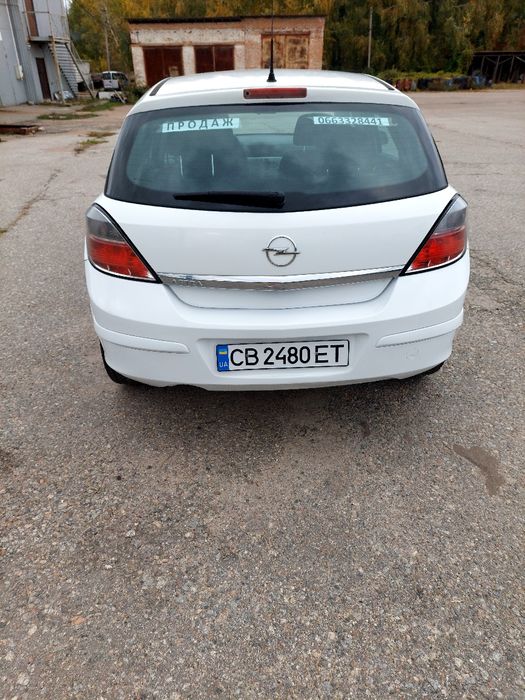 Продаж автомобіля ОпельАстра2009року