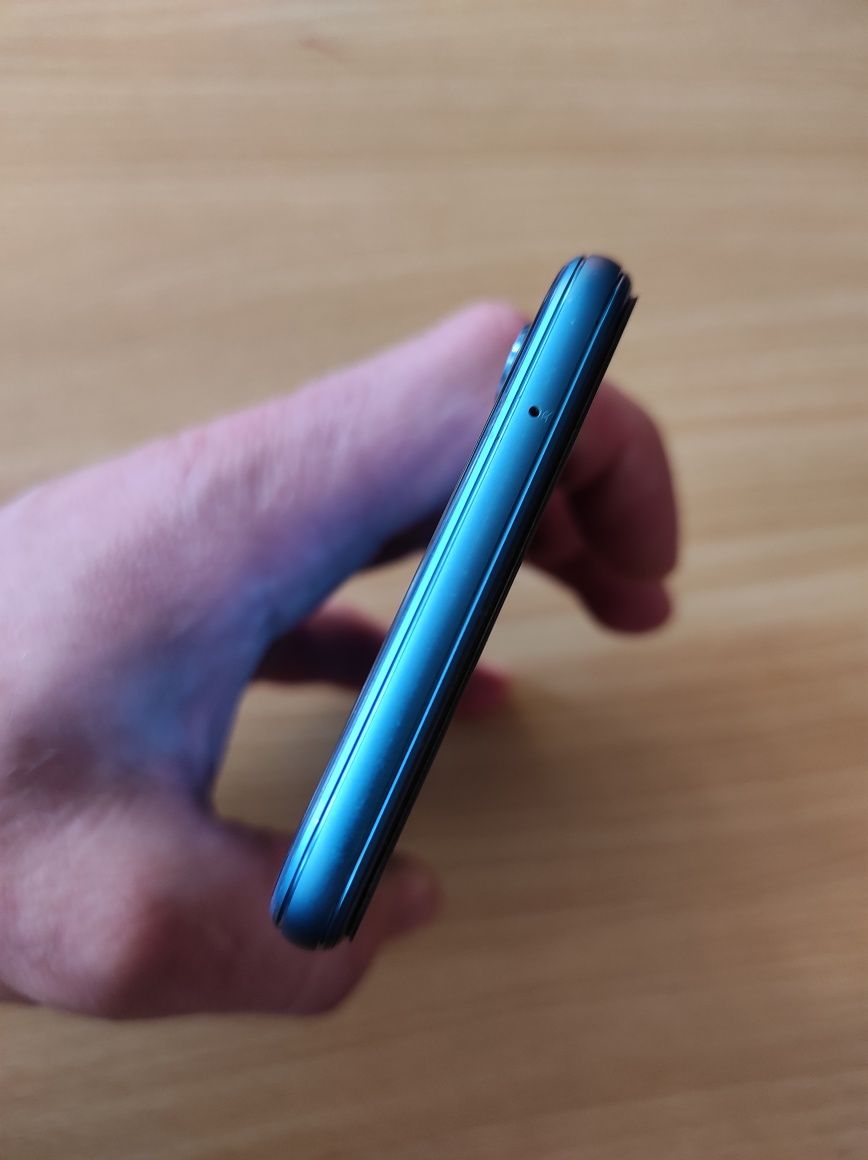 Huawei P20 Lite blue смартфон