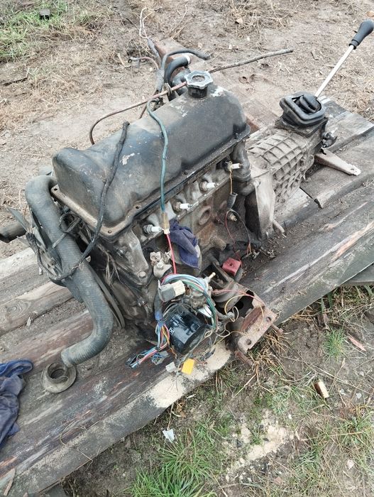 Продам коробка пятиступка у зборі з мотором і  передня балка