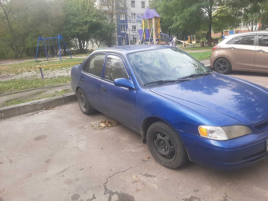 Тойота корола 2000р.в