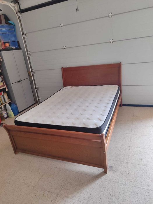 cama de madeira maciça