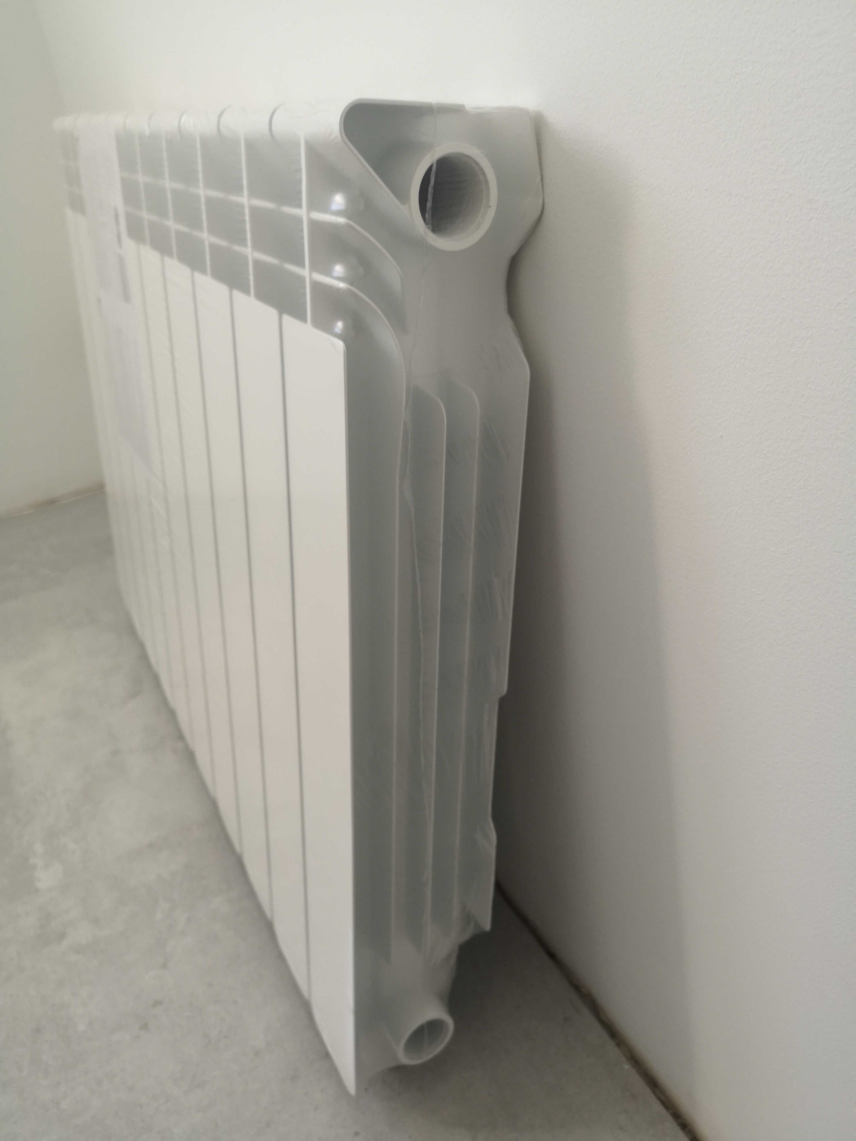 Grzejnik aluminiowy Diamond Wulkan 1526 W