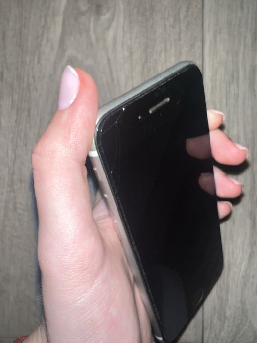 Айфон SE 2020 | 128GB | Neverlock | 96% Акб