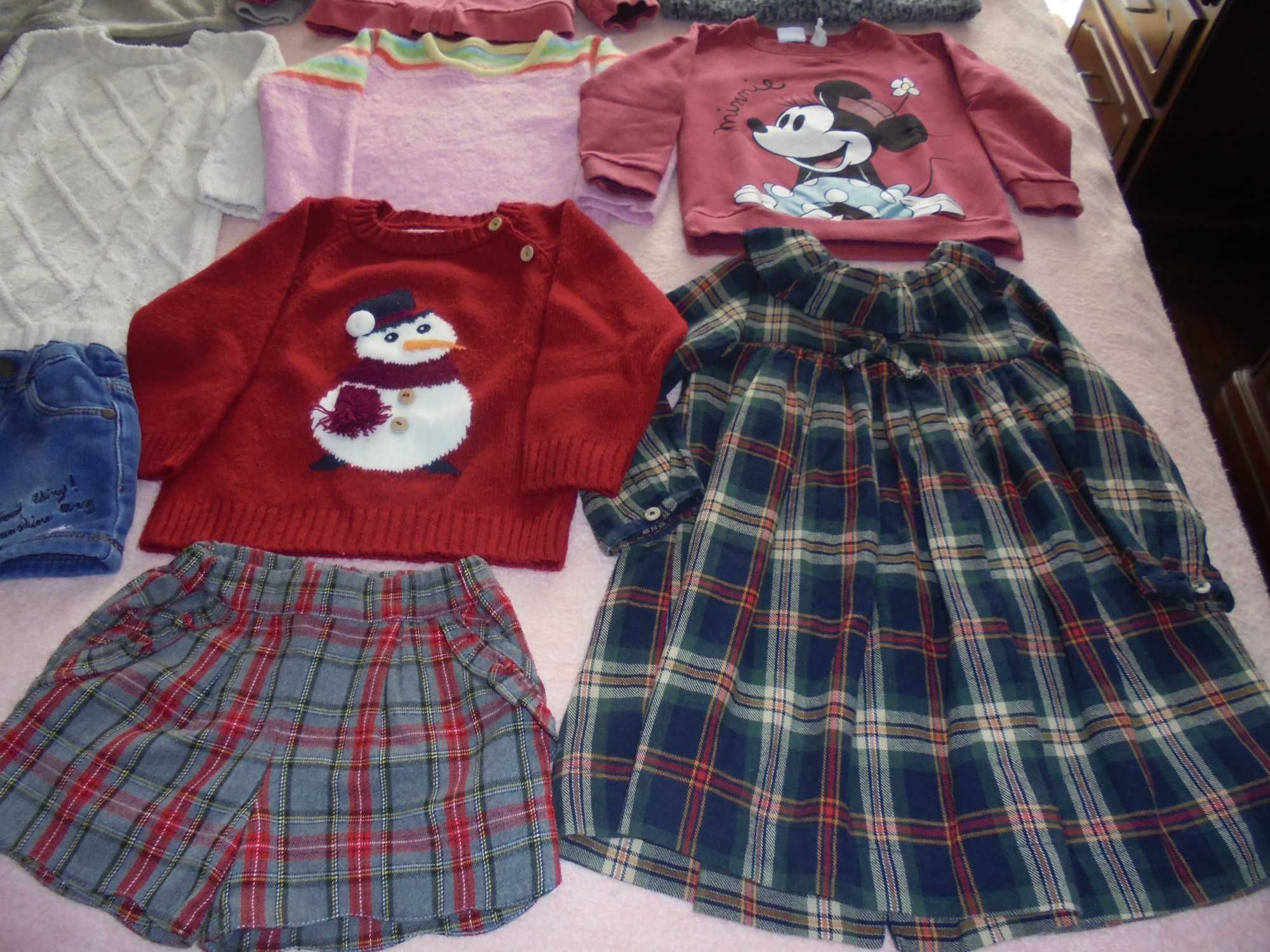 lote de roupa de menina a mochila
