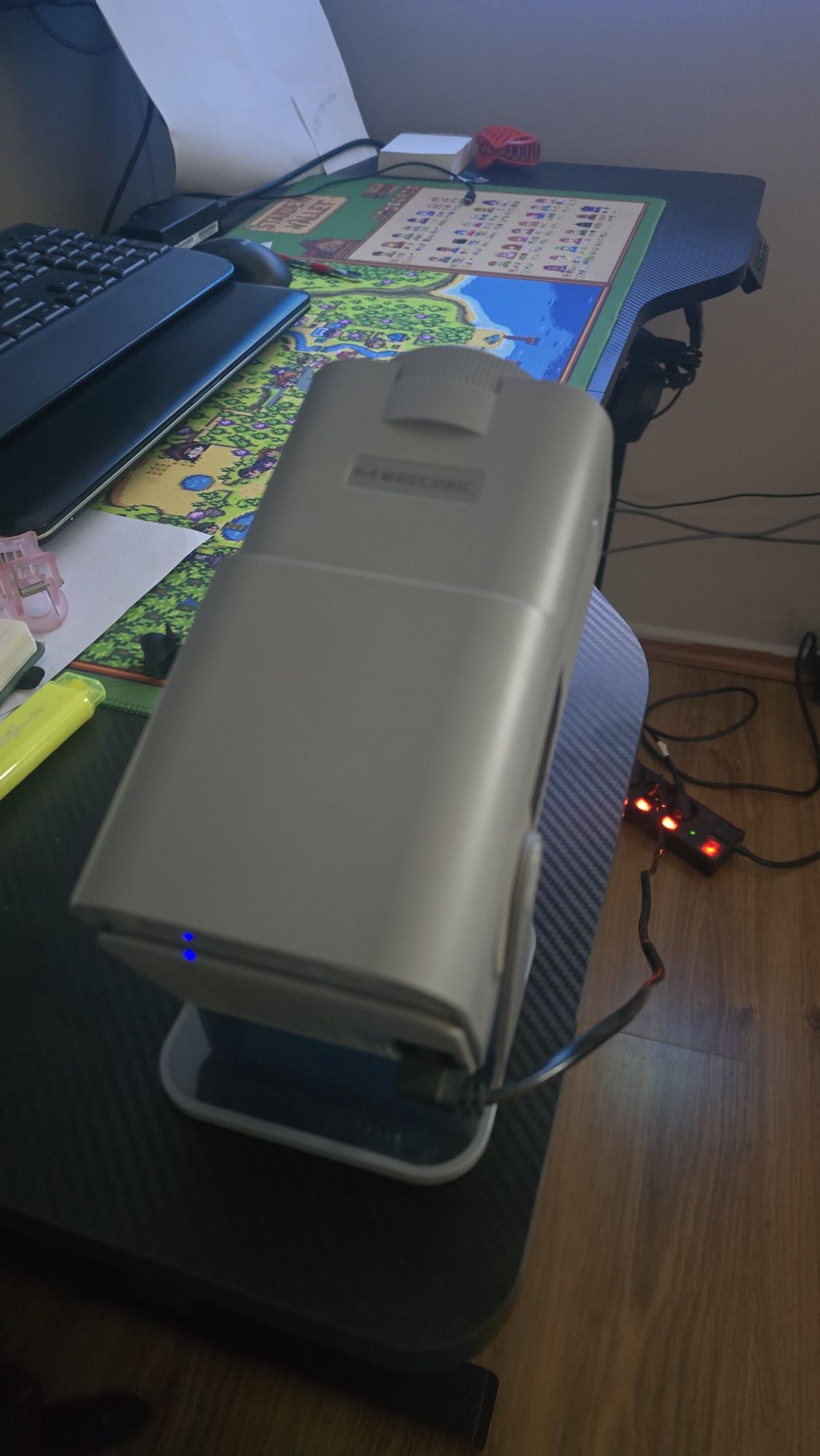 Smart Android Mini projektor Magicubic FullHD 1080P