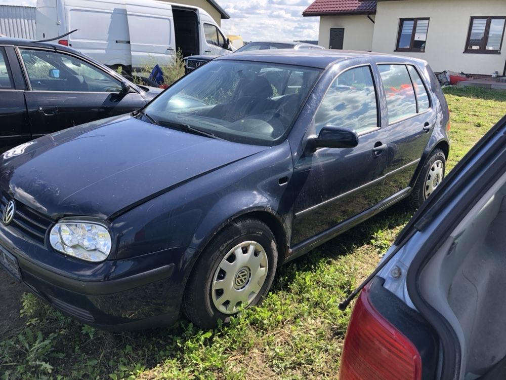 Golf 4 1.6 sr benzyna czesci