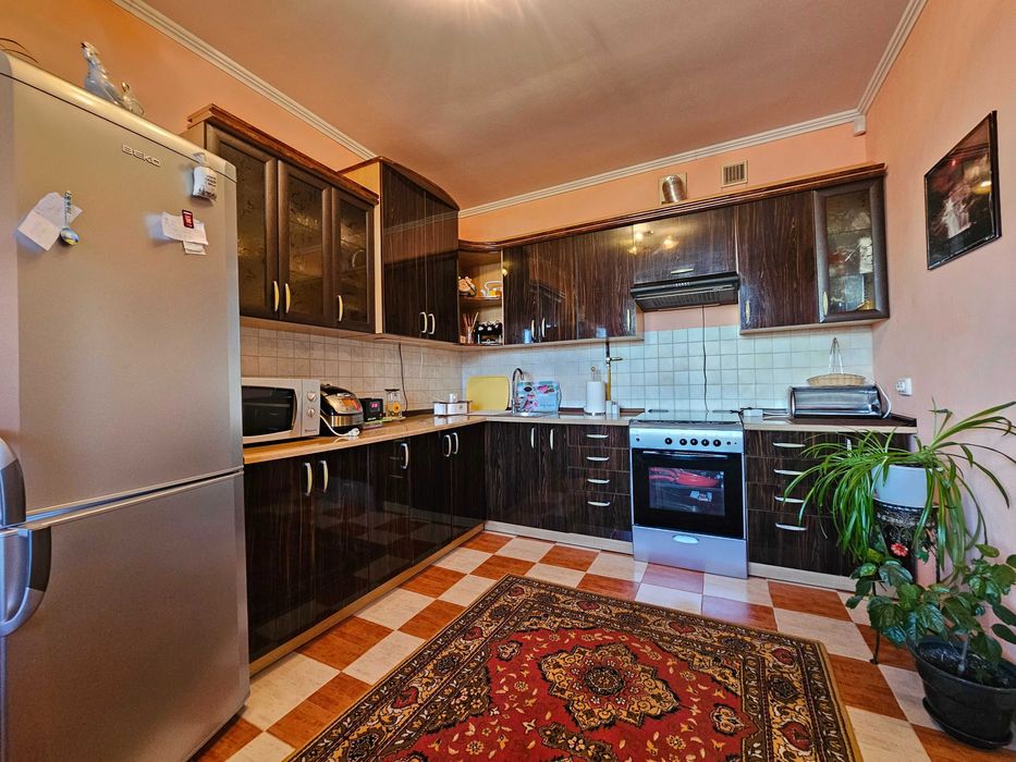 Продам Будинок в центральні частині Івано-Франківська