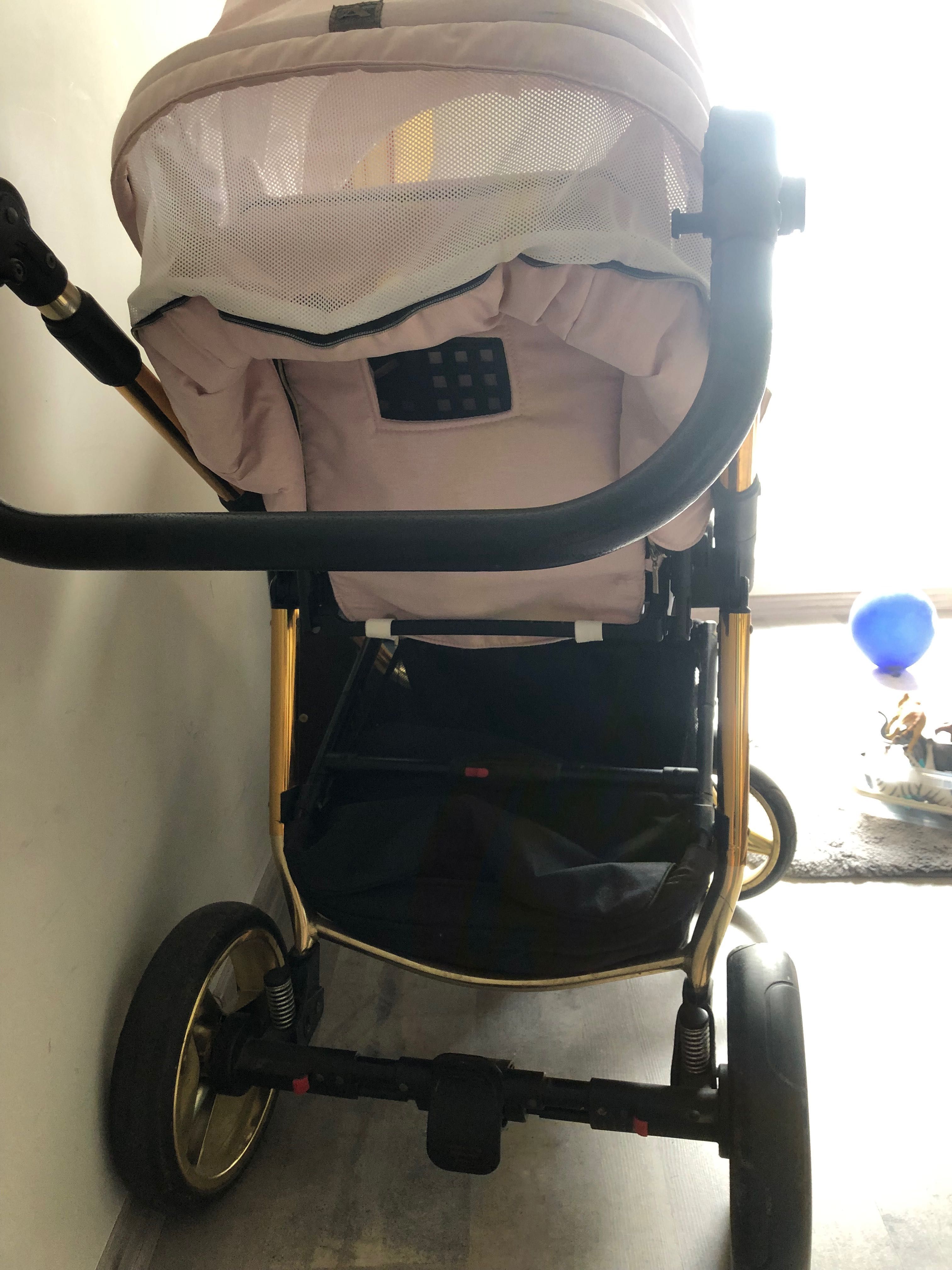 Wózek spacerowy Adamex Reggio