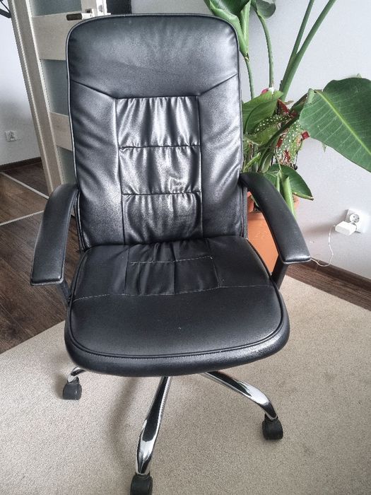 Krzslo biurowe obrotowe