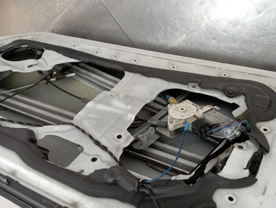 Elevador vidros frente direito BMW 1 (E81)