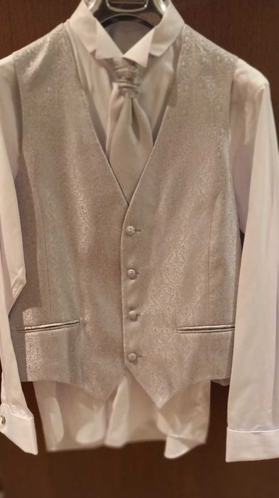 Fato Noivo, Nunca Foi Usado!