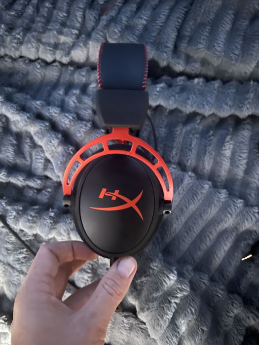 Продам навушники HyperX Cloud Alpha