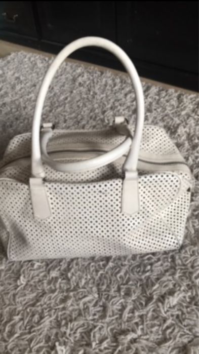 Skórzana torebka Simple, kremowa.