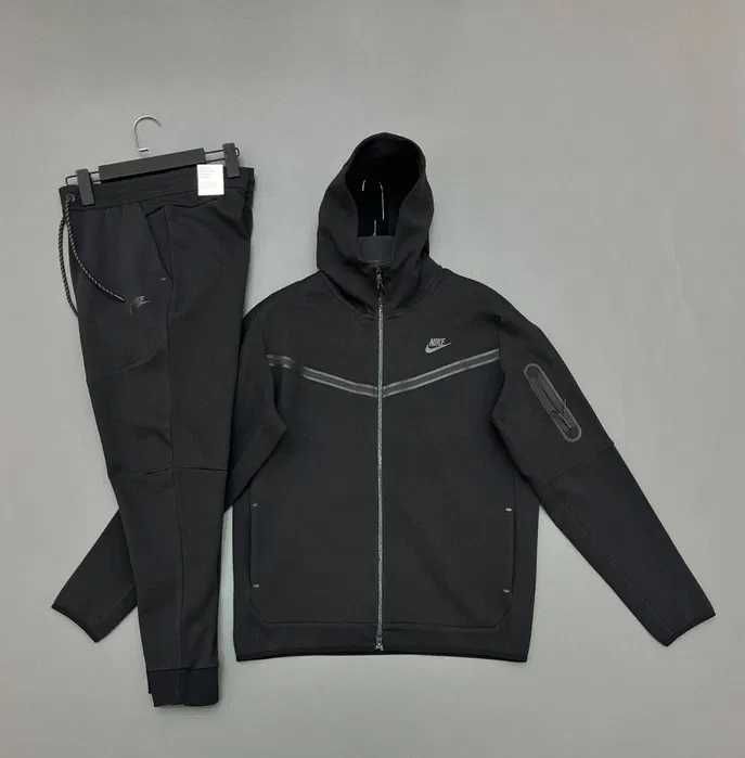 Nike Tech Fleece komplet czarny