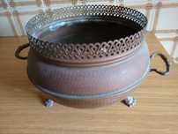 Vaso antigo em latão