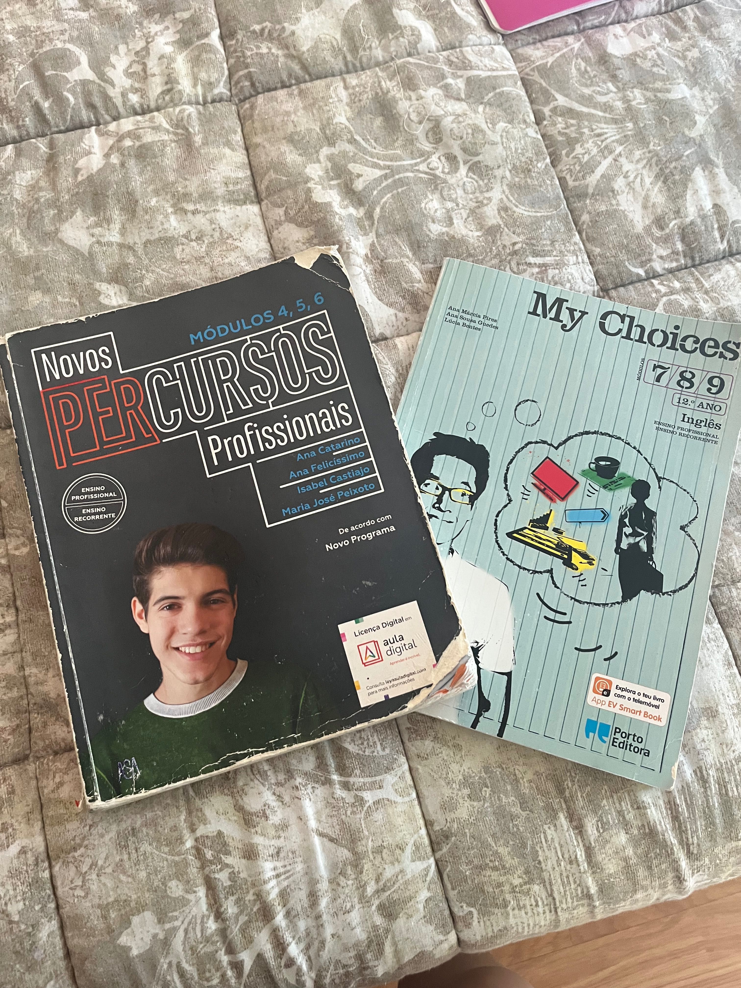 Vendo material escolar e manuais