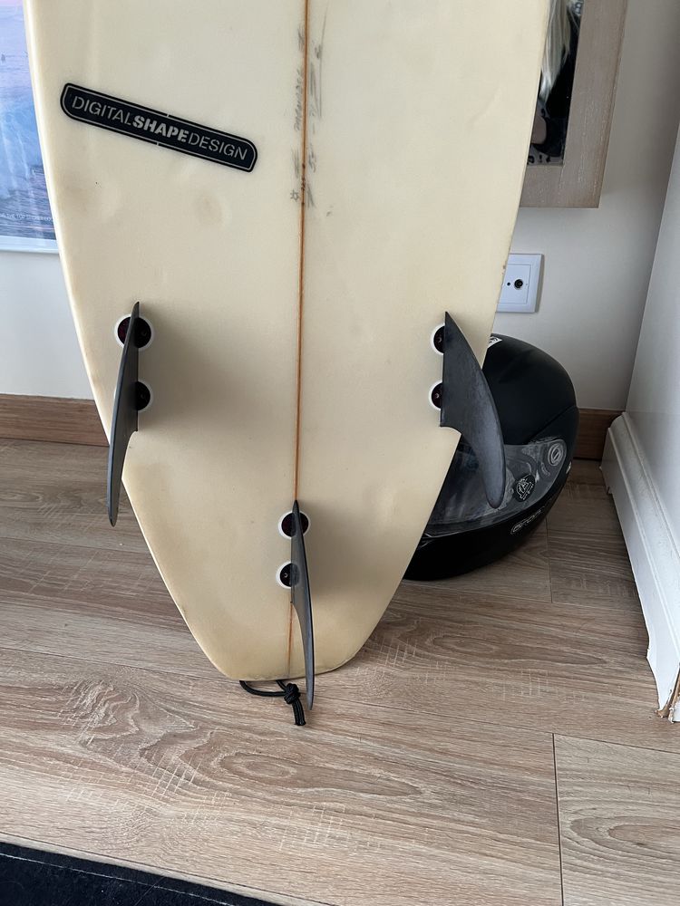 Prancha de surf de fibra 5’2