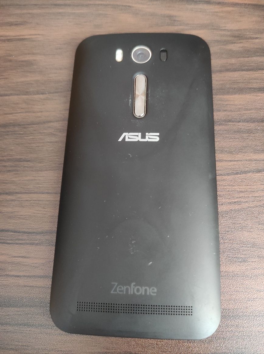 Телефон Asus Zenfone 2 Laser ze500kg
