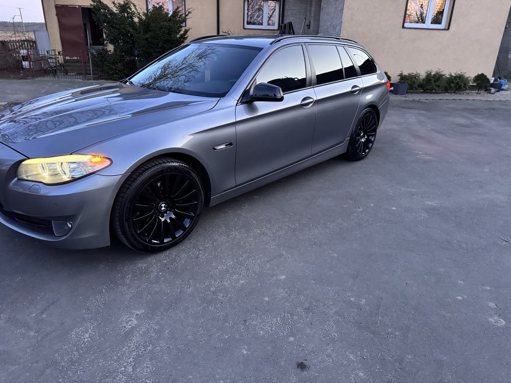Sprzedam BMW/F11/2.0d/2011r/niski przebieg