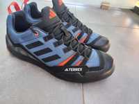 Buty Adidas Terrex 44 2/3